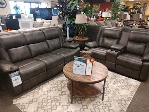 Aaron's - Photo 4