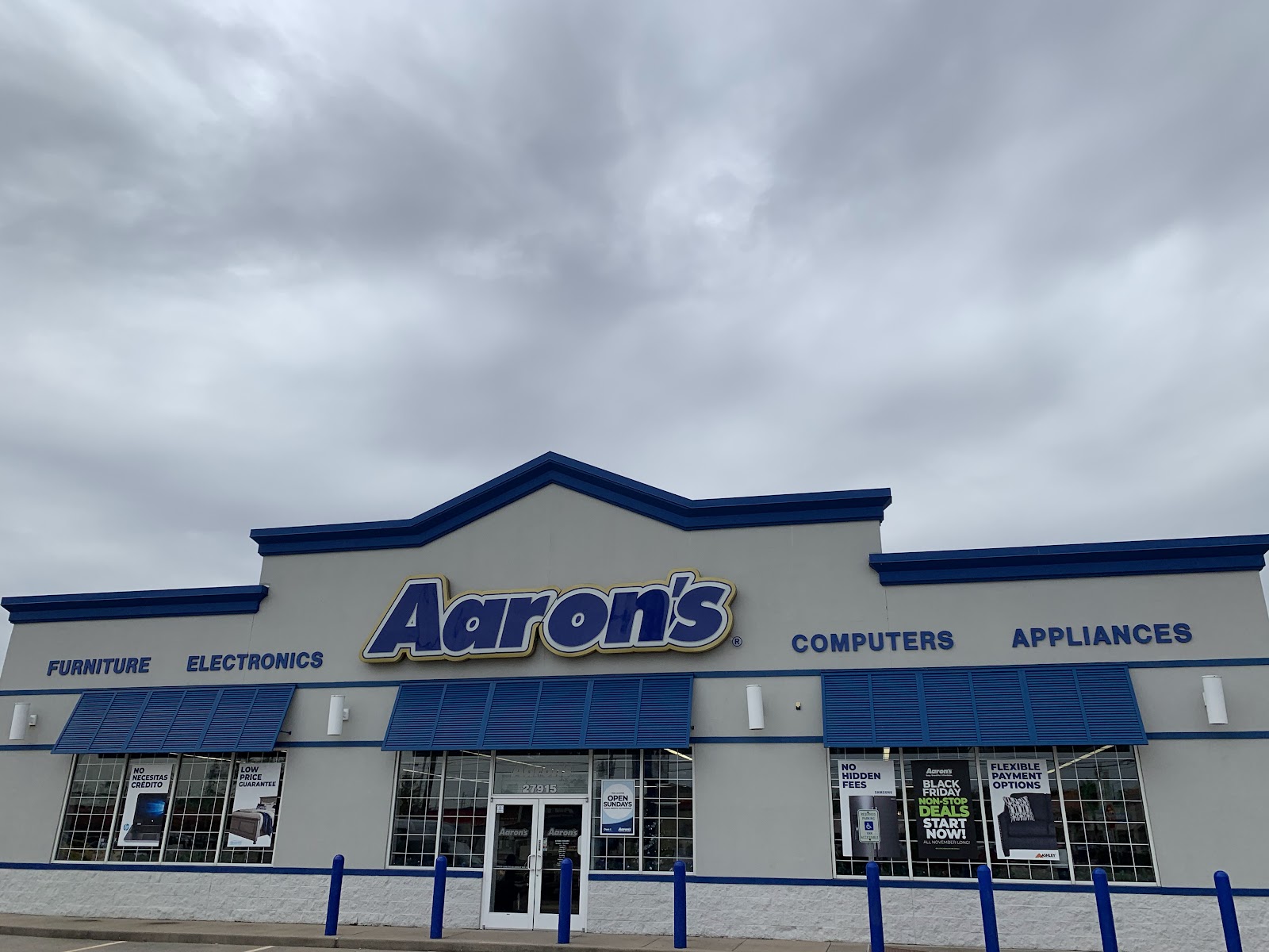 Aaron's - Photo 1