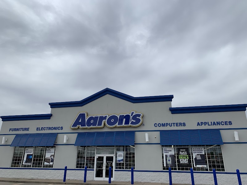 Aaron's - Photo 1