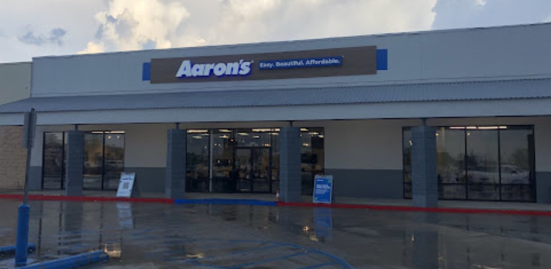 Aaron's - Photo 3