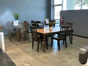 Aaron's - Photo 4