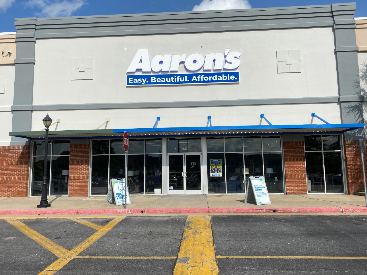 Aaron's - Photo 1
