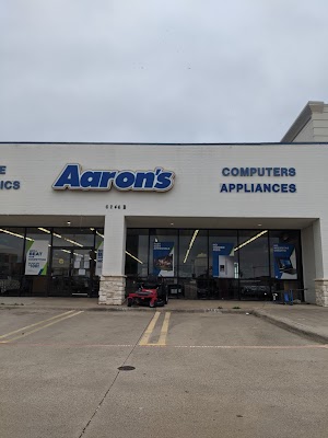 Aaron's - Photo 5