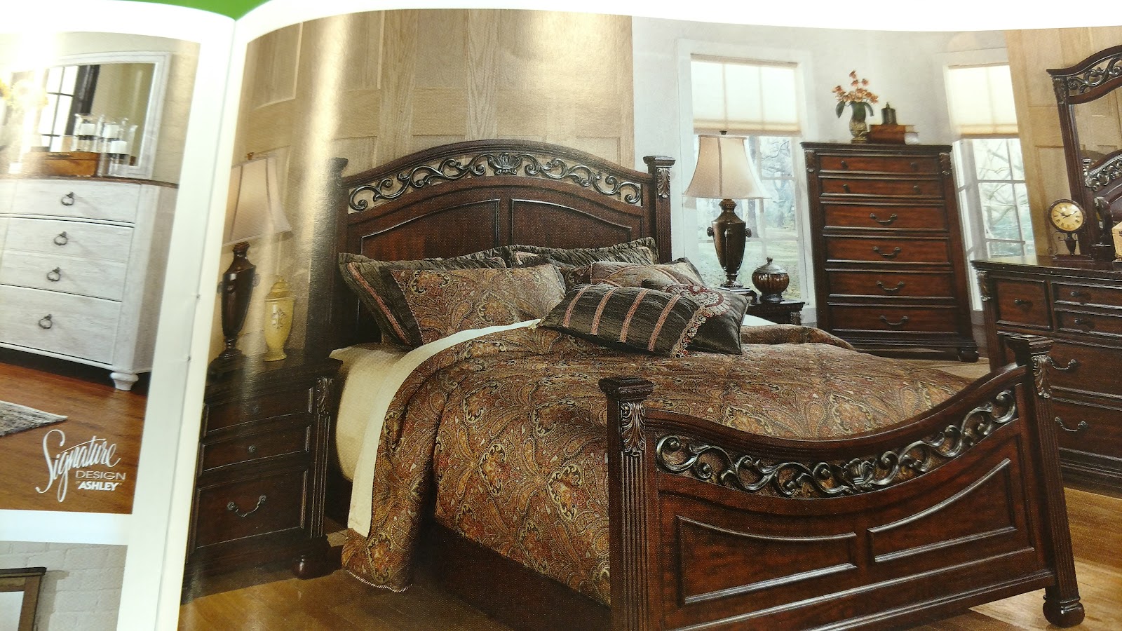 Aaron's - Photo 5