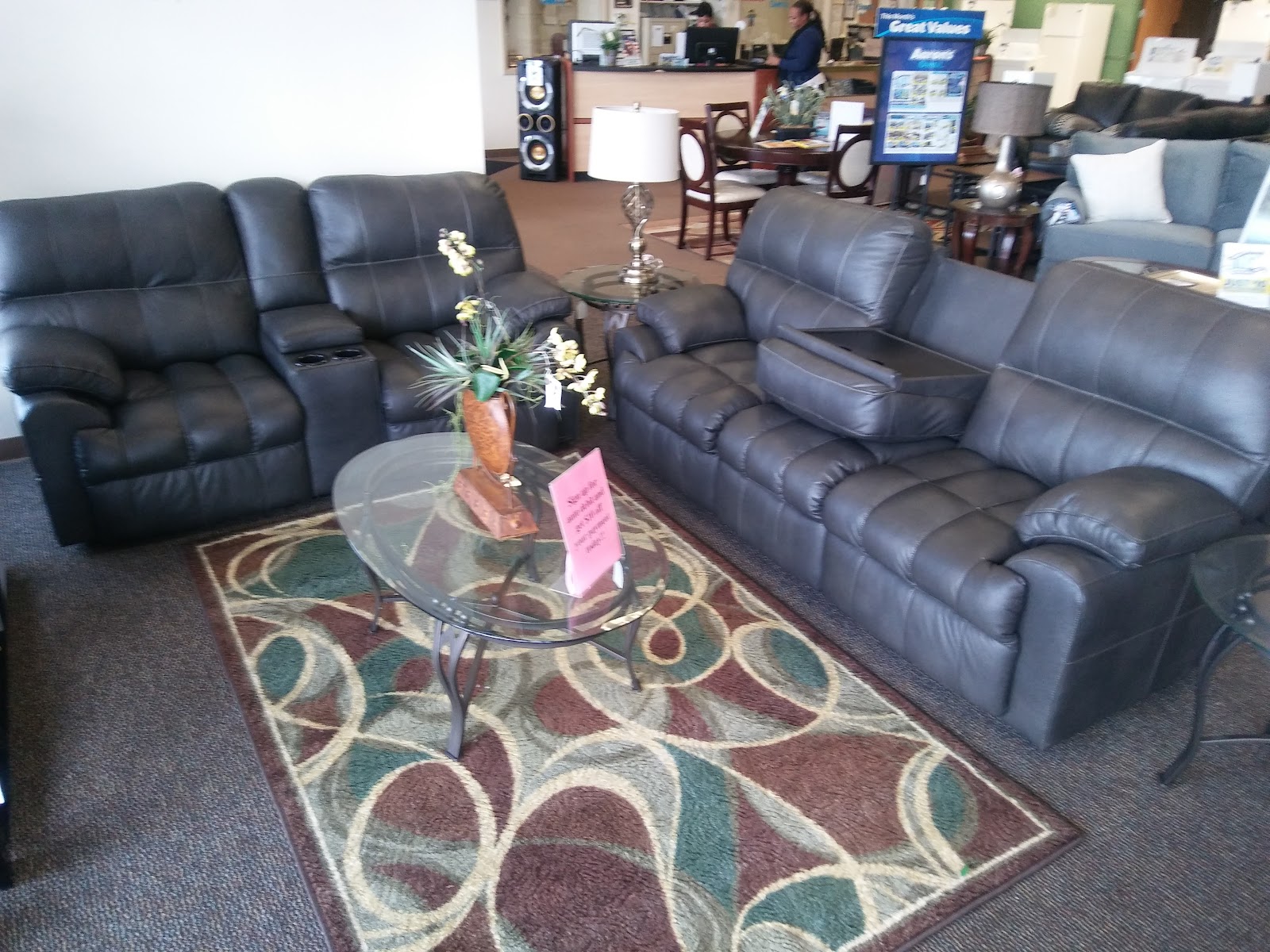 Aaron's - Photo 5