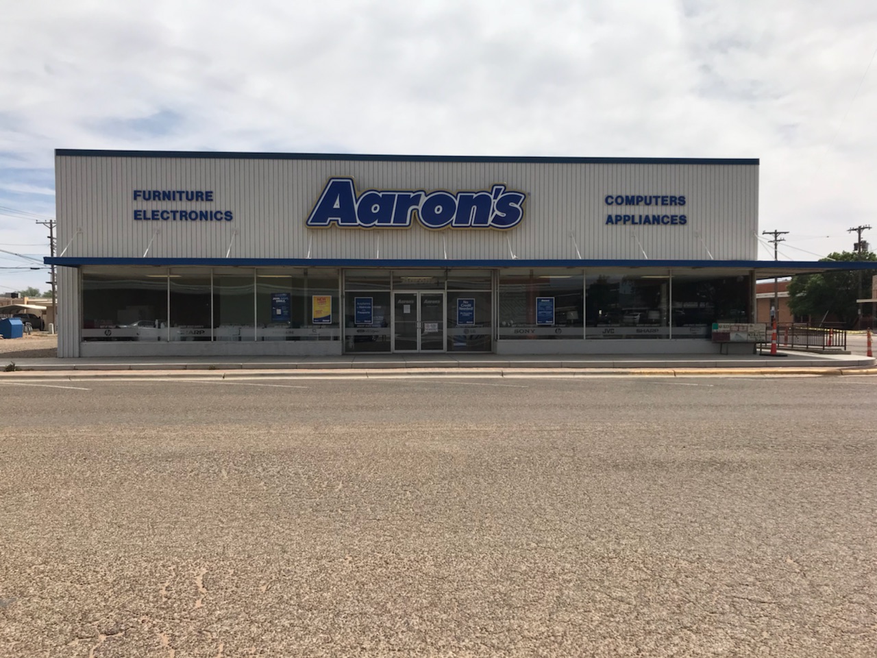 Aaron's - Photo 1