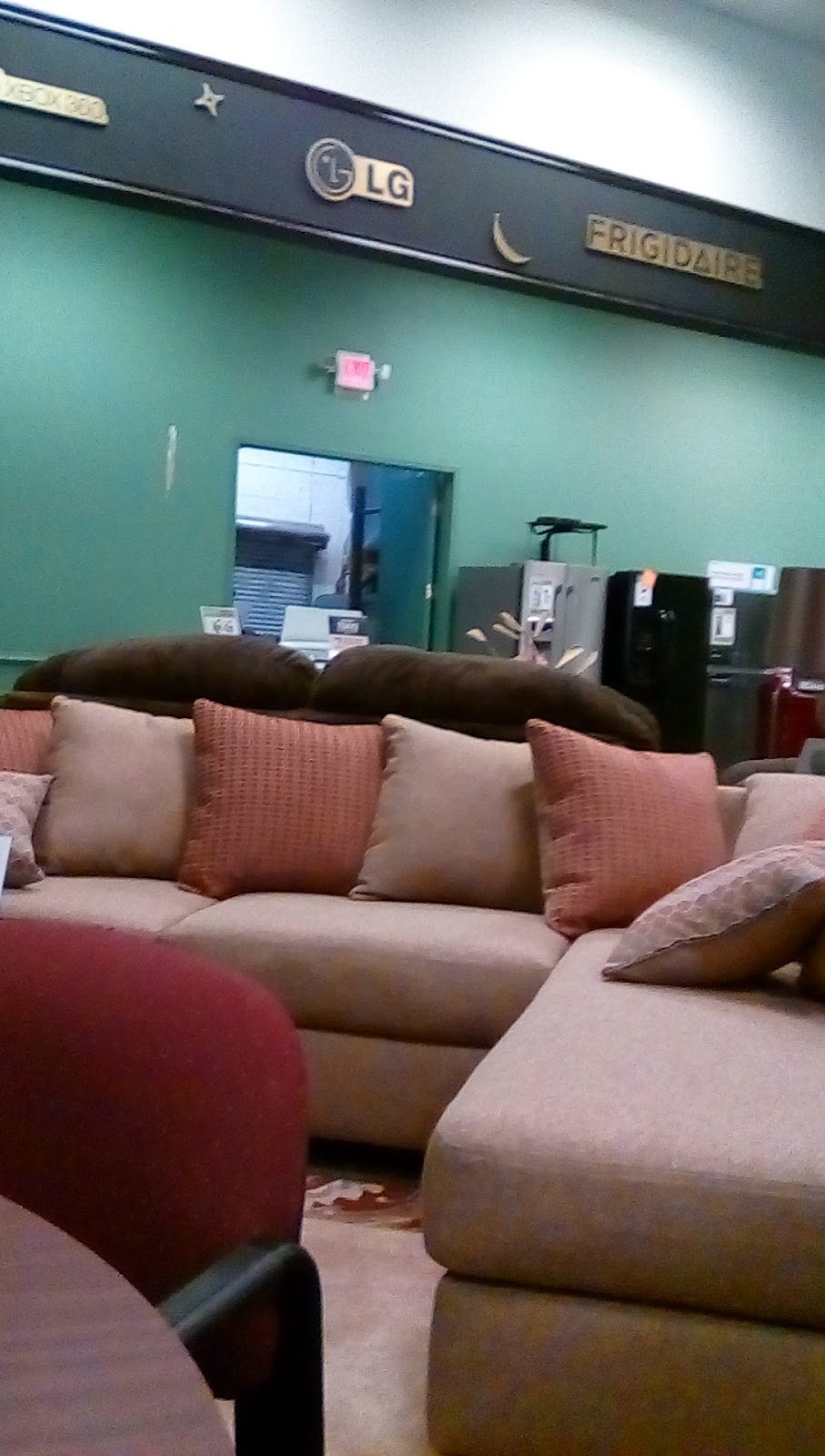 Aaron's - Photo 5