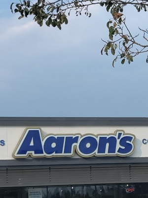 Aaron's - Photo 4