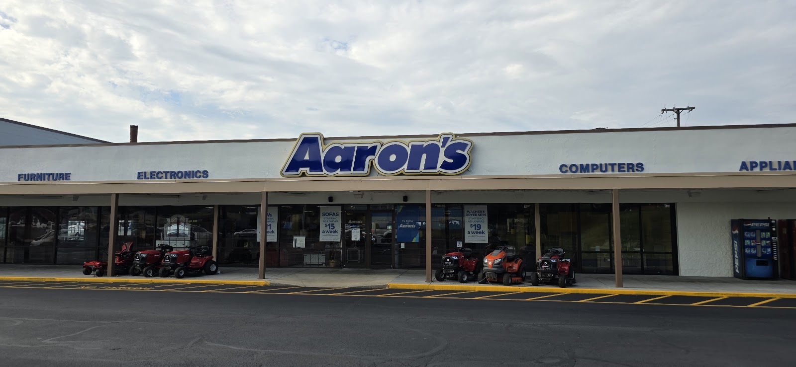 Aaron's - Photo 1
