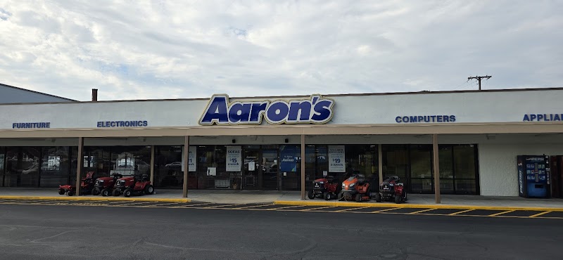 Aaron's - Photo 1