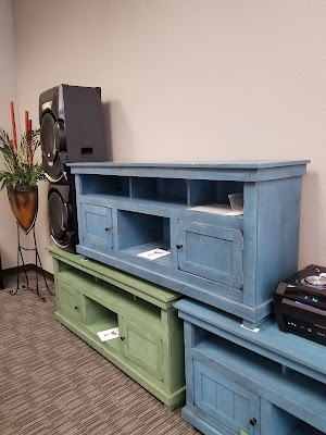 Aaron's - Photo 5