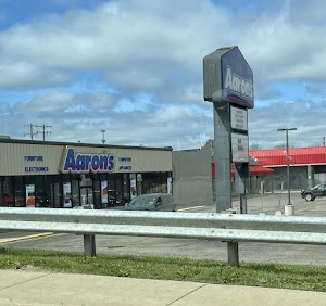 Aaron's - Photo 6