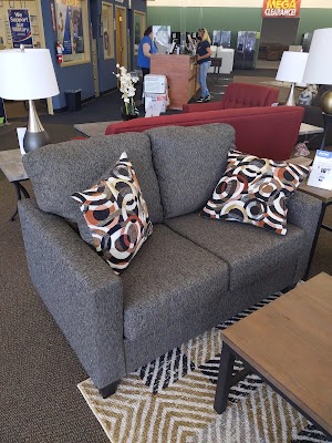 Aaron's - Photo 6