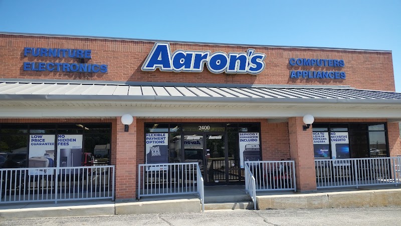 Aaron's - Photo 1
