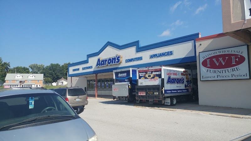 Aaron's - Photo 1