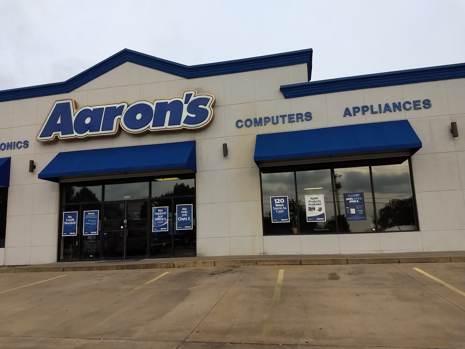 Aaron's - Photo 3
