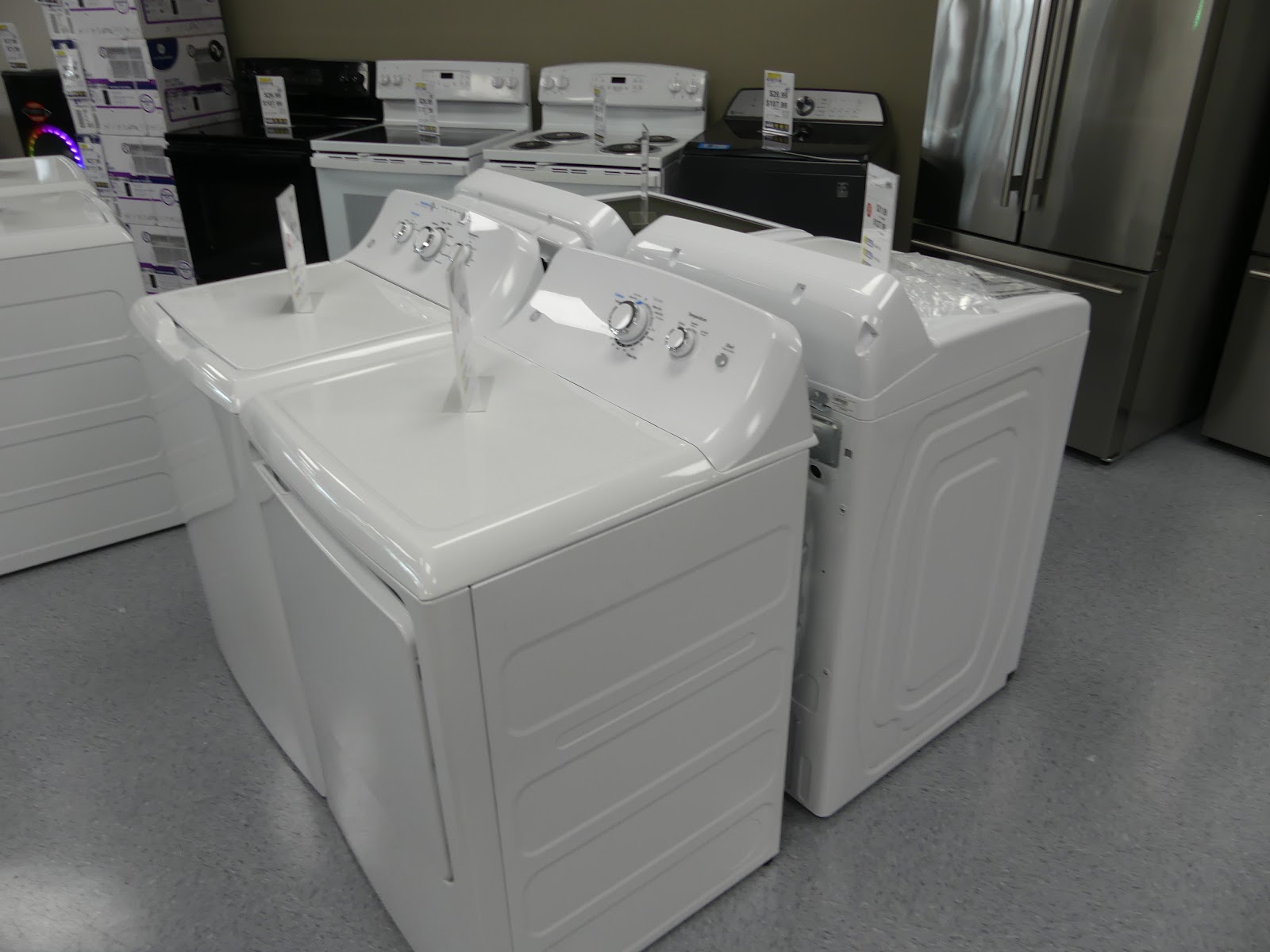 Buddy's Home Furnishings - Photo 5