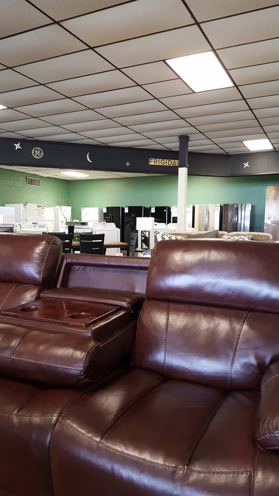 Aaron's - Photo 5