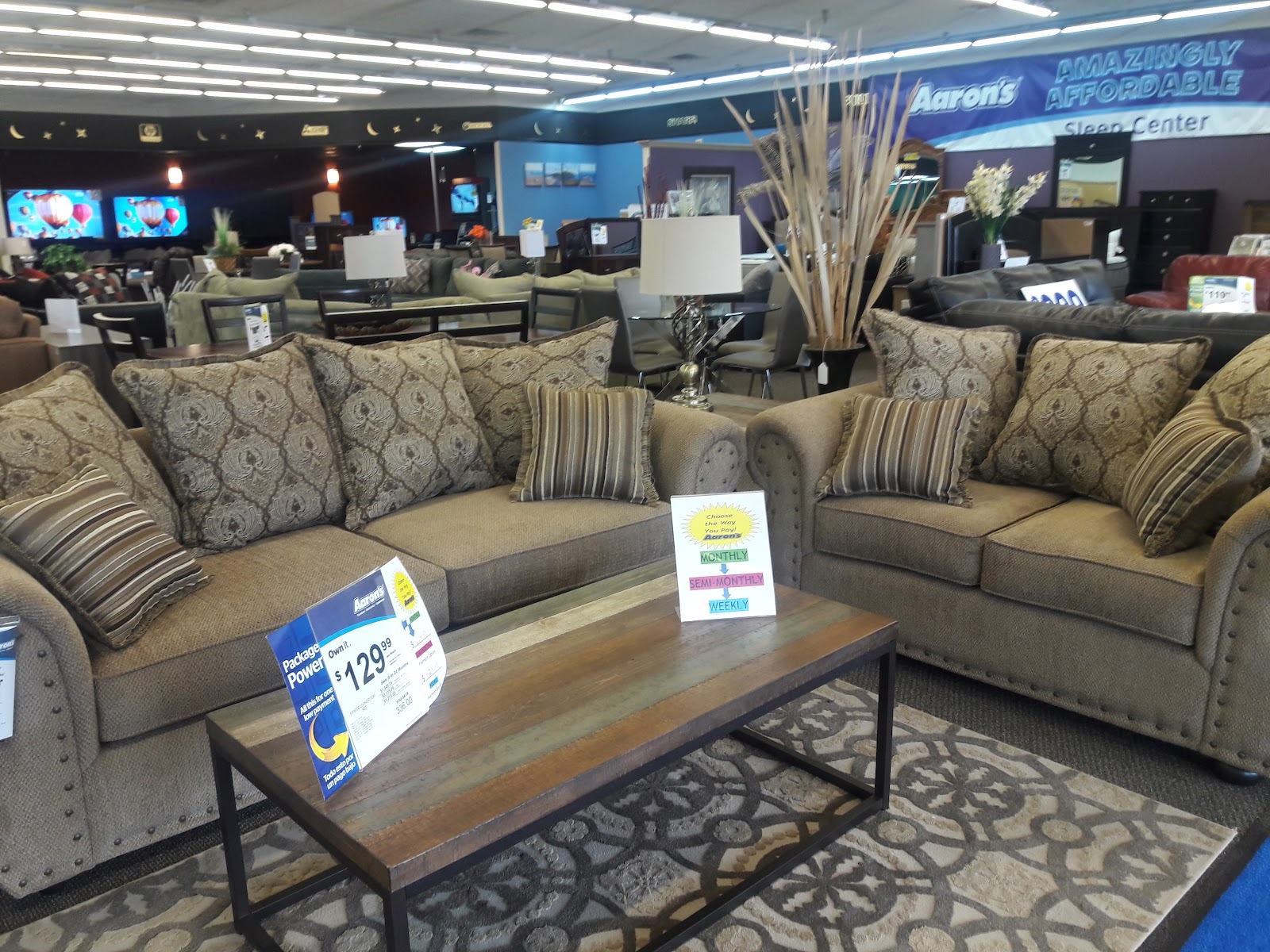 Aaron's - Photo 3