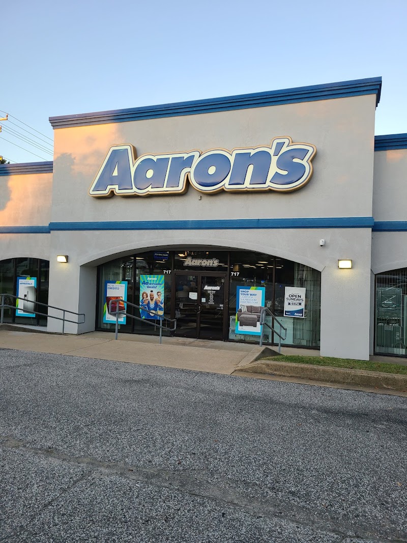 Aaron's - Photo 1