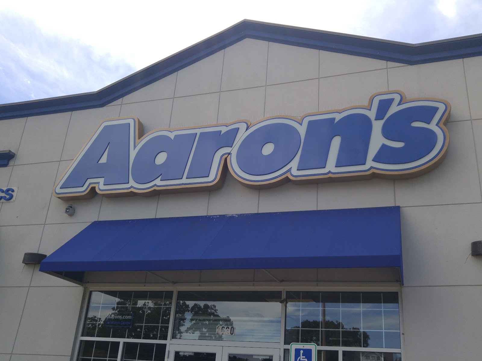 Aaron's - Photo 1