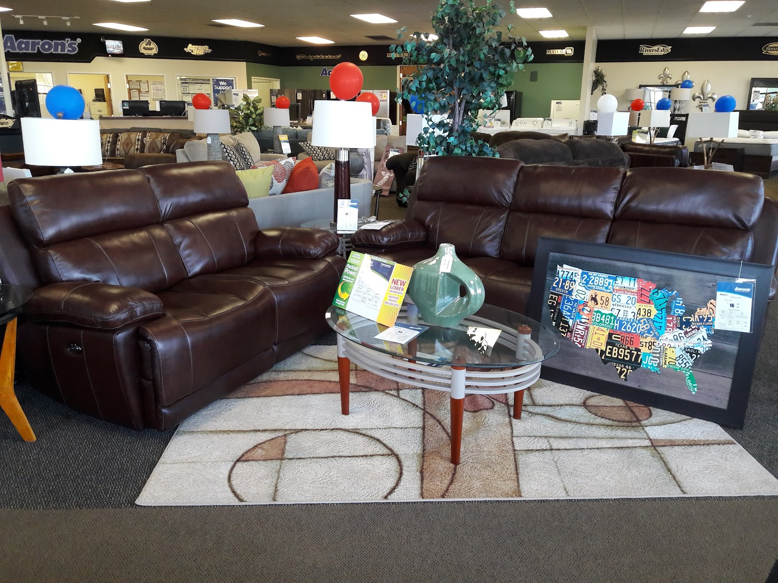 Aaron's - Photo 5