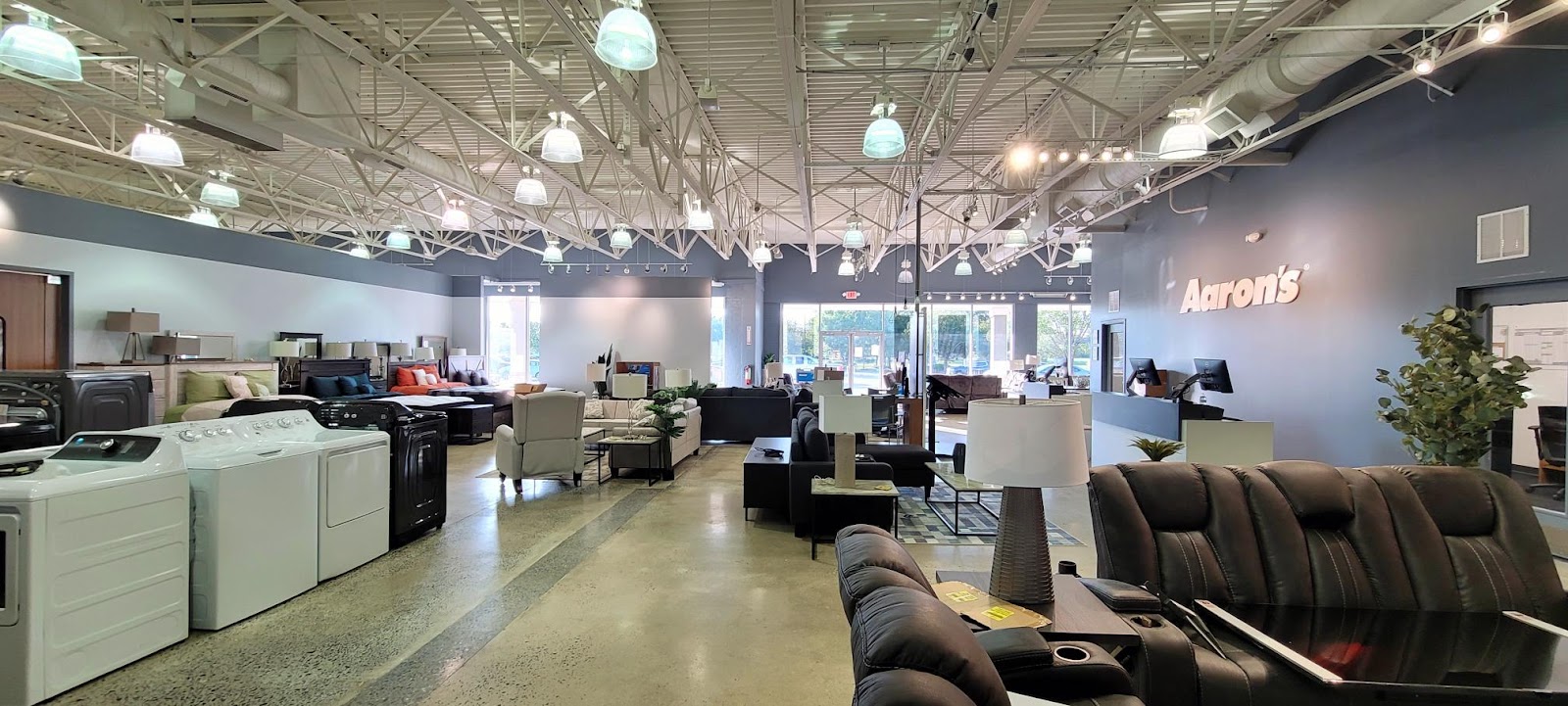 Aaron's - Photo 5