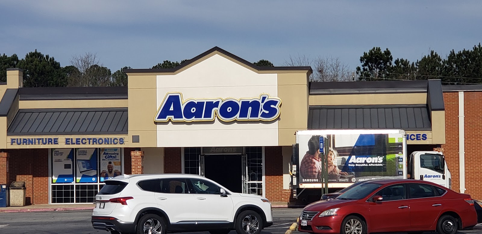 Aaron's - Photo 1