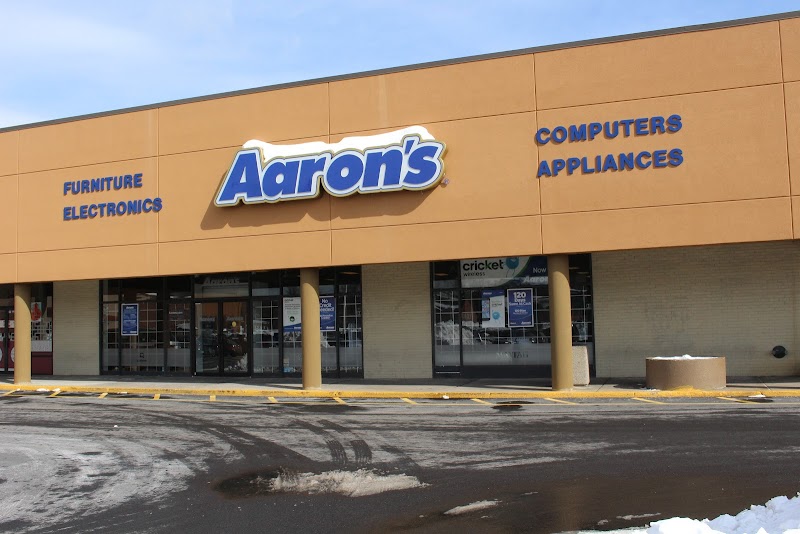 Aaron's - Photo 1