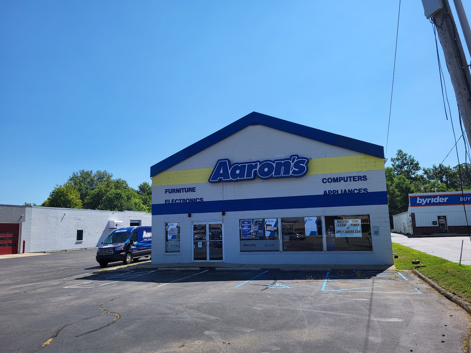 Aaron's - Photo 1