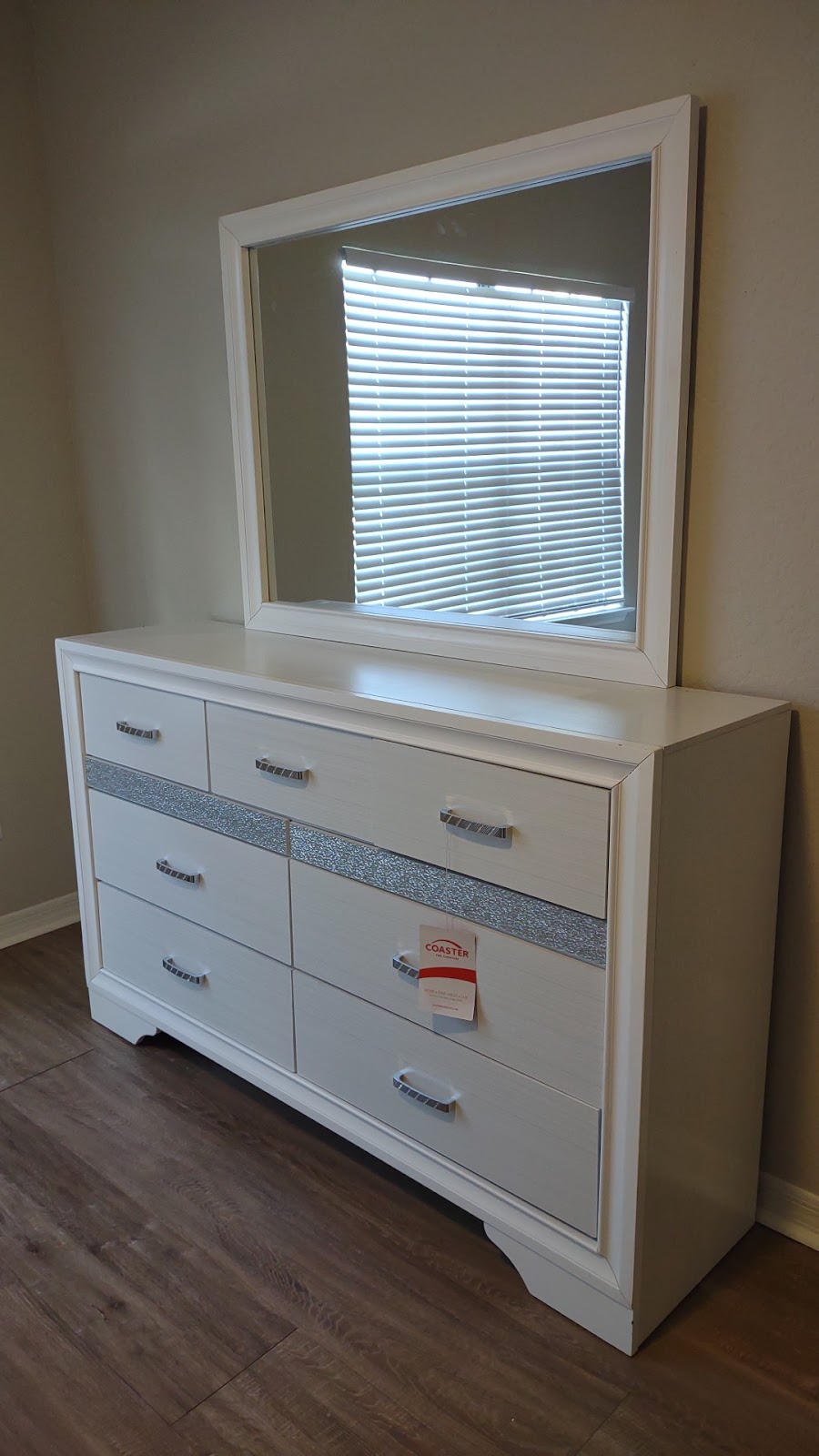 Buddy's Home Furnishings - Photo 2