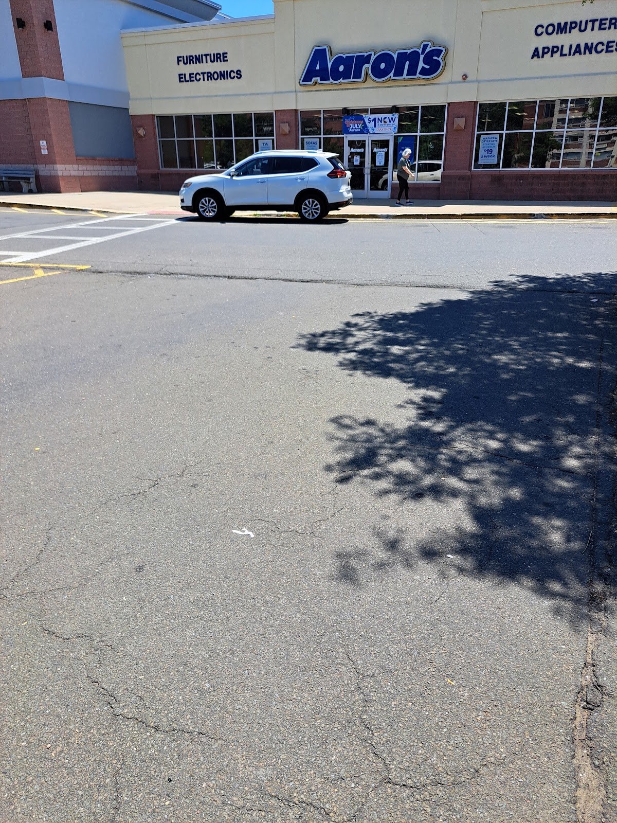 Aaron's - Photo 1