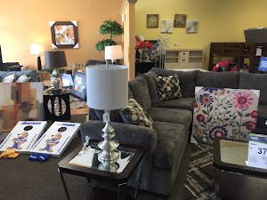 Aaron's - Photo 6