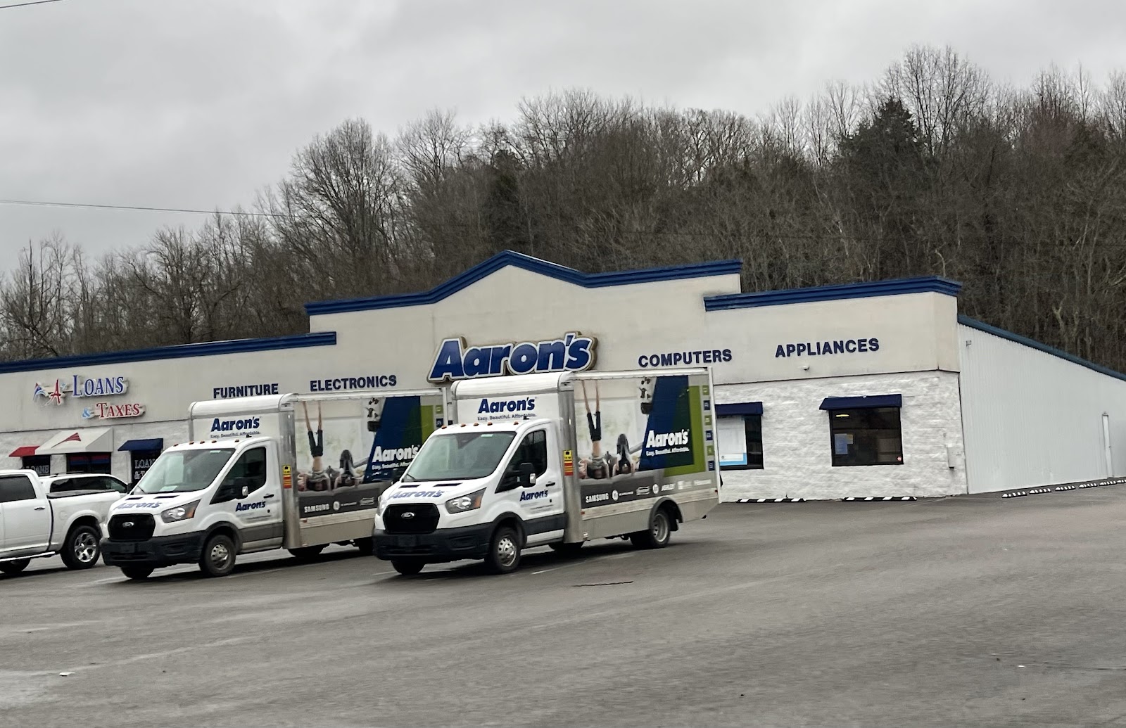 Aaron's - Photo 3