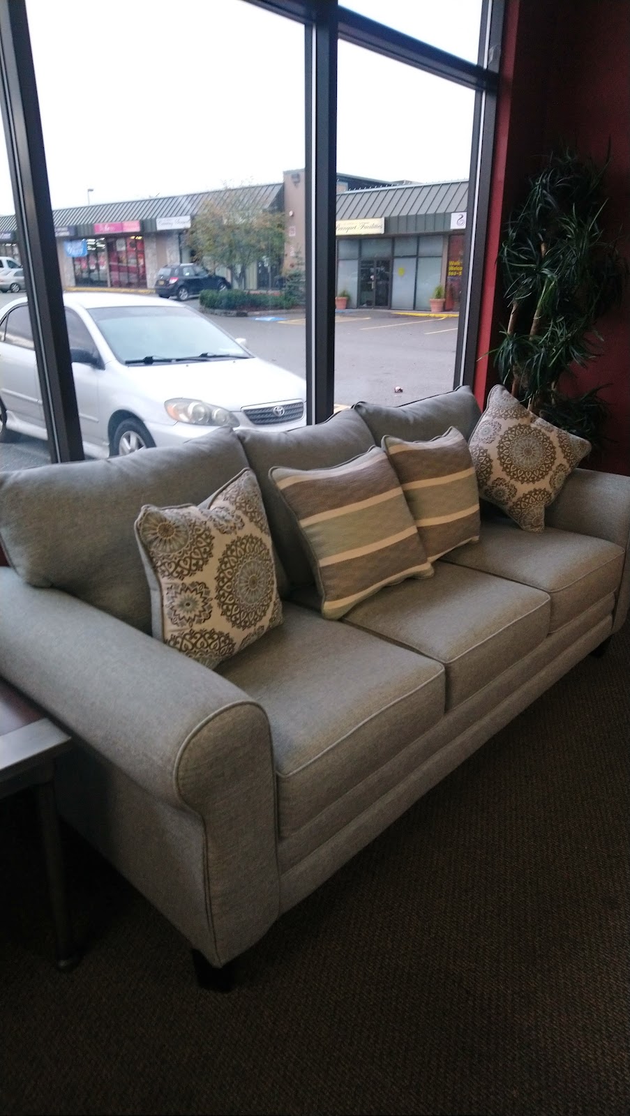 Aaron's - Photo 3