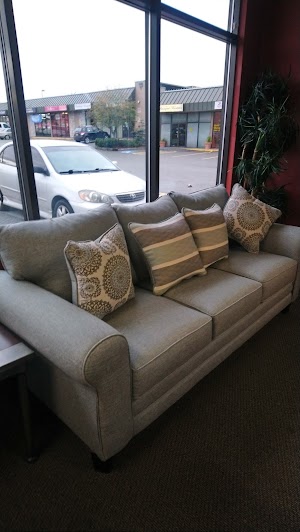Aaron's - Photo 4