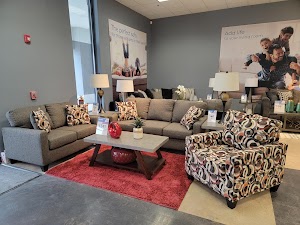 Aaron's - Photo 5