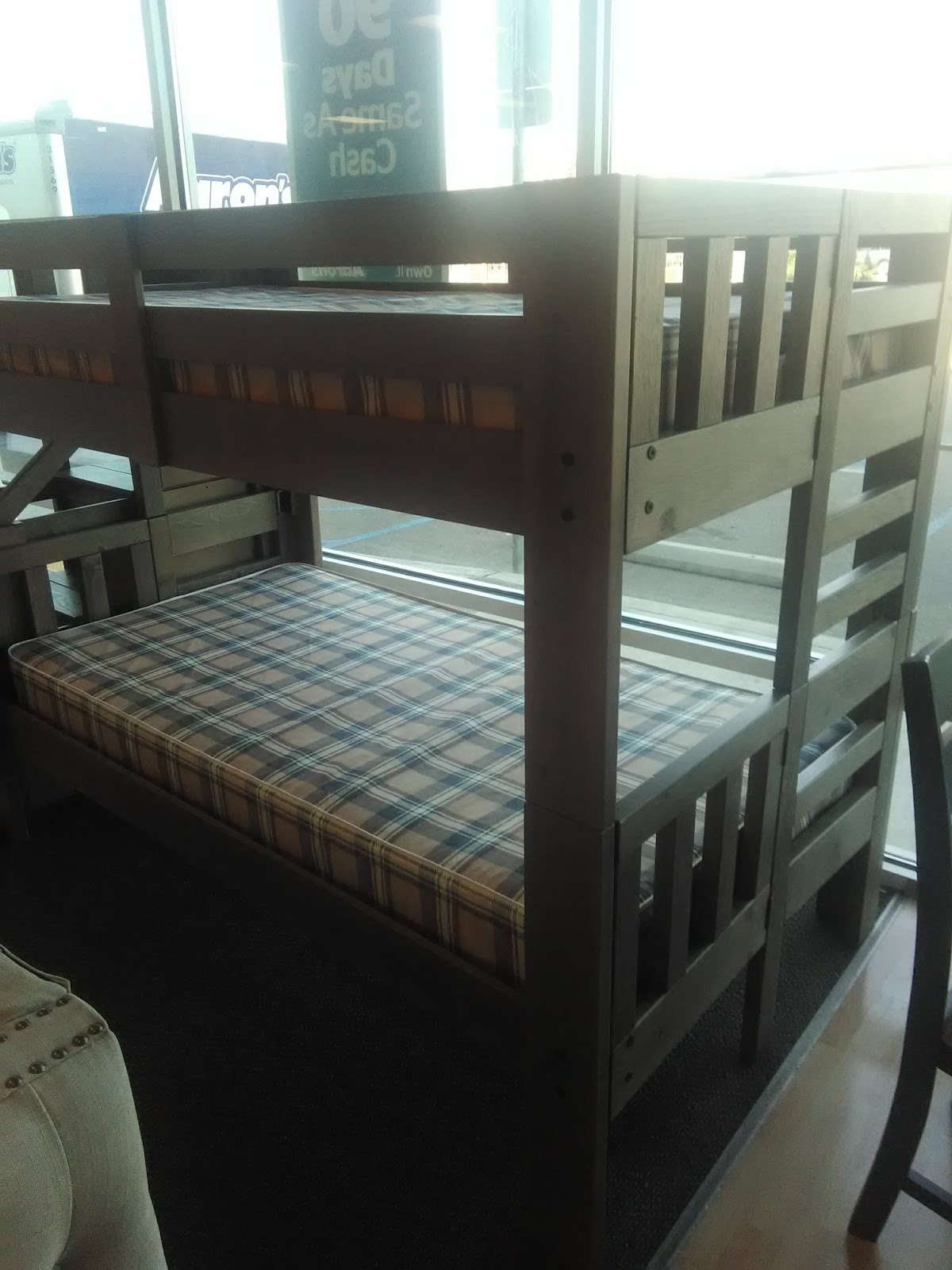 Aaron's - Photo 3