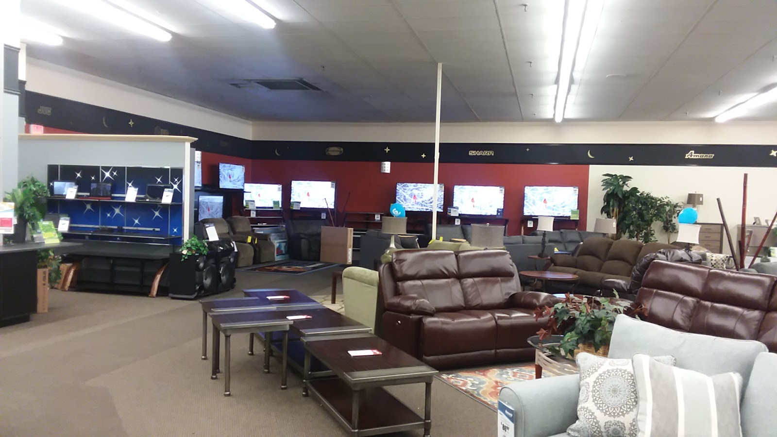 Aaron's - Photo 5