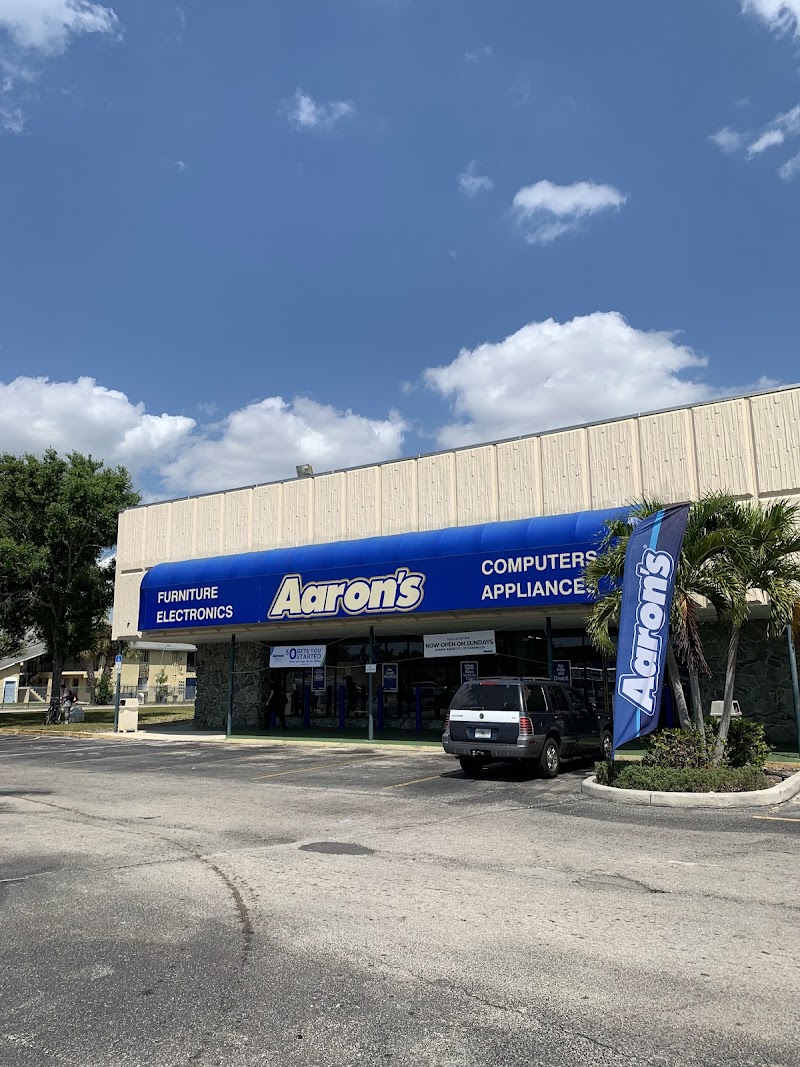 Aaron's - Photo 1