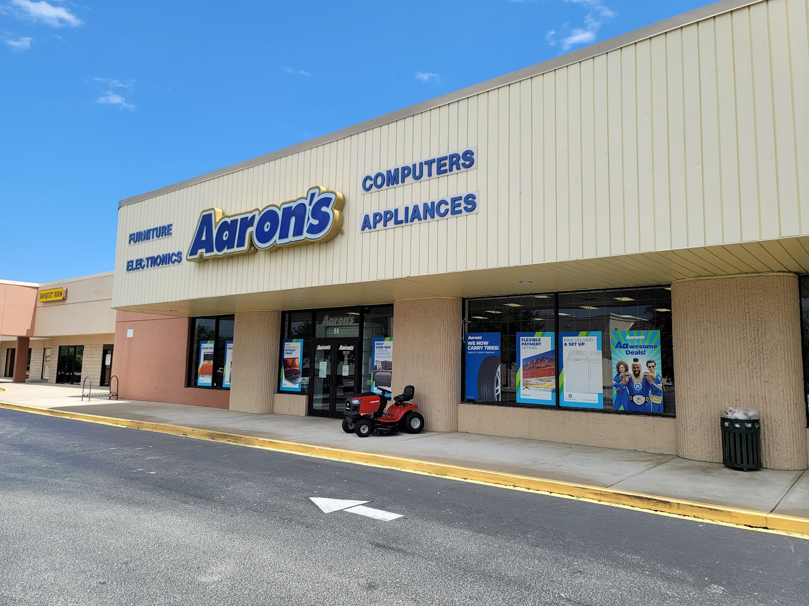 Aaron's - Photo 1