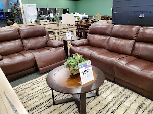 Aaron's - Photo 5