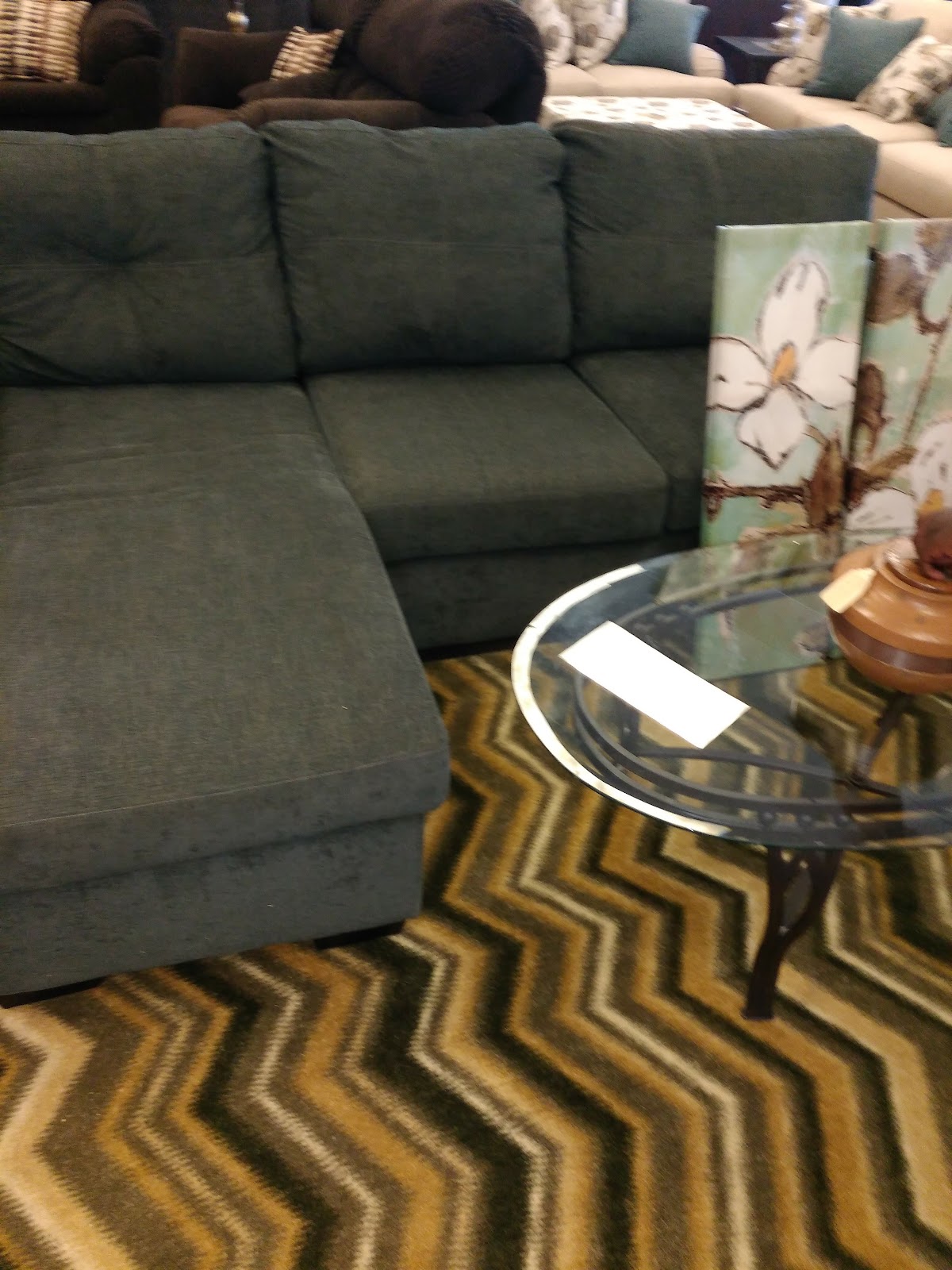 Aaron's - Photo 3