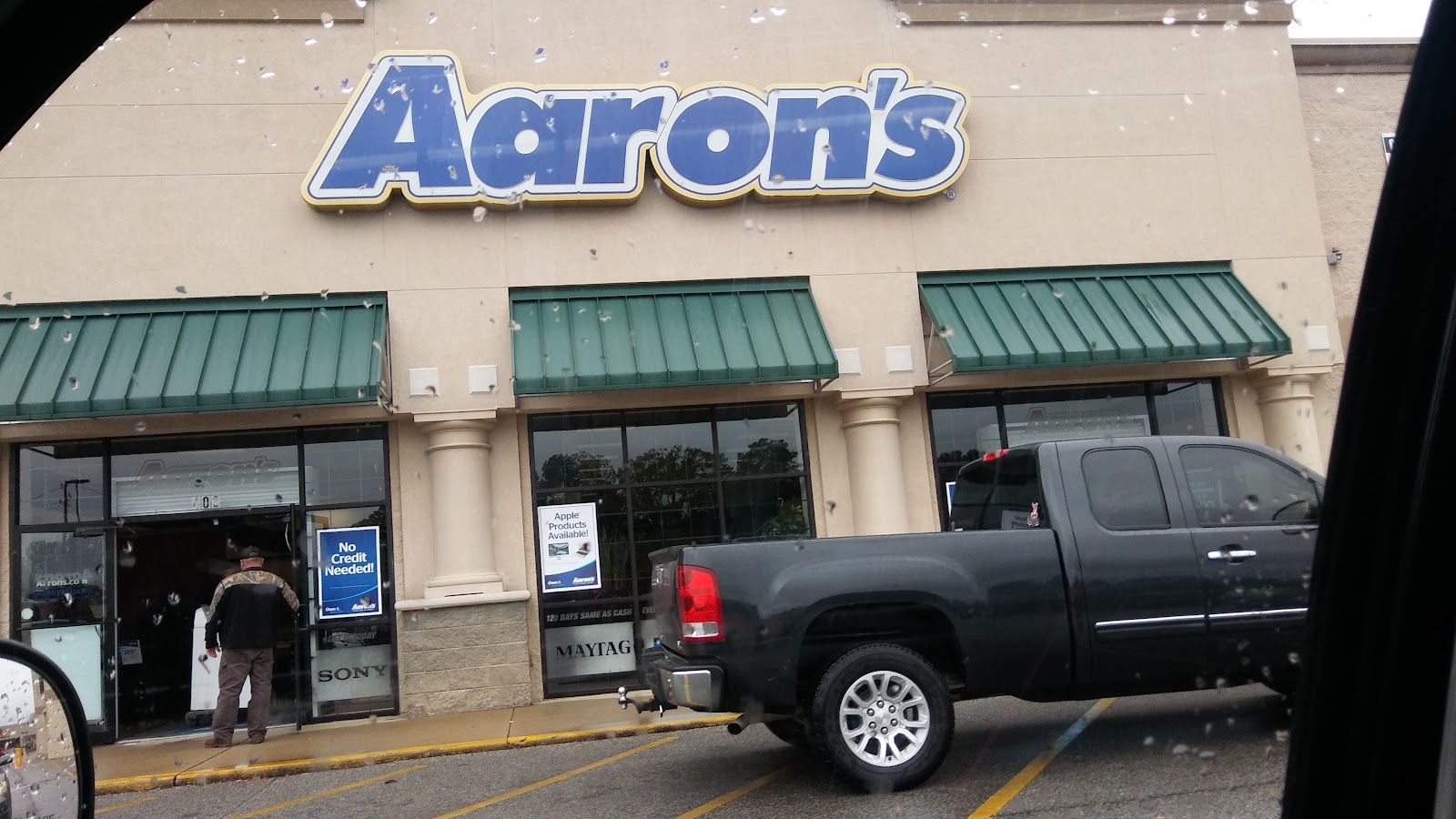 Aaron's - Photo 1