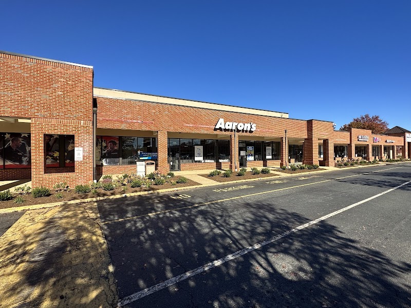 Aaron's - Photo 1