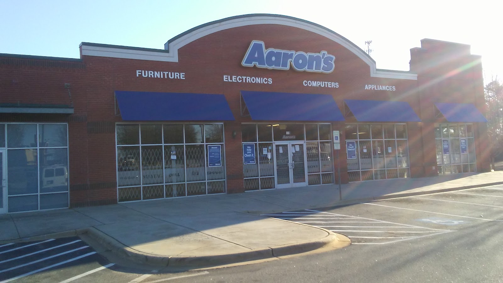 Aaron's - Photo 1