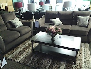 Aaron's - Photo 5