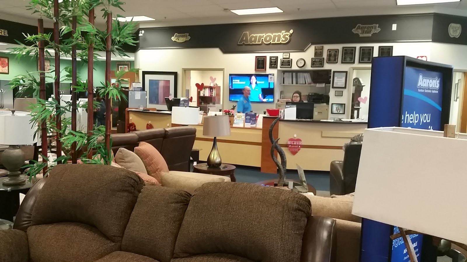 Aaron's - Photo 3
