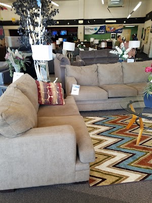 Aaron's - Photo 4