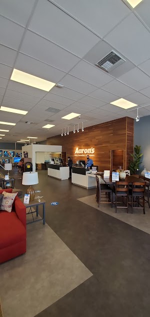 Aaron's - Photo 4
